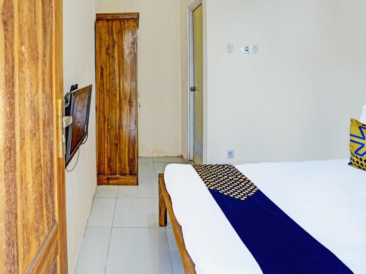 Spot On 91824 Rumah Kaloka Syariah Probolinggo Zewnętrze zdjęcie